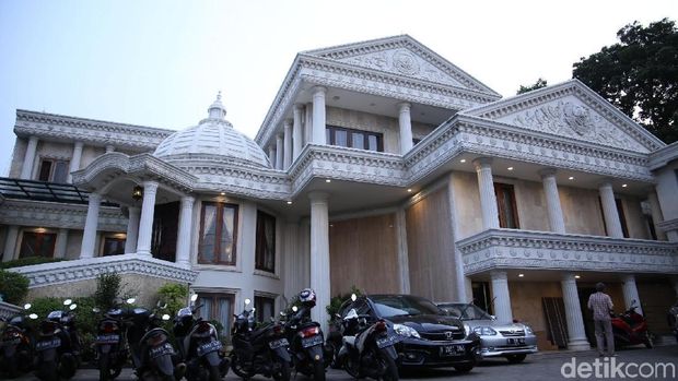 Rumah Anang Hermansyah