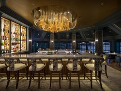 Enchanted Rose, Bar Berkonsep Beauty and The Beast Resmi Dibuka