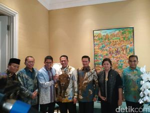 Pimpinan MPR Temui Sandiaga Undang ke Pelantikan Jokowi