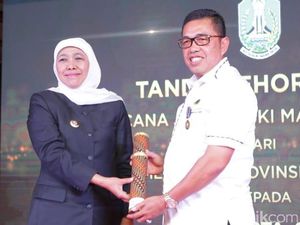 Jabatan Kepala Kejati Jatim Berganti, Ini Pesan Gubernur Khofifah