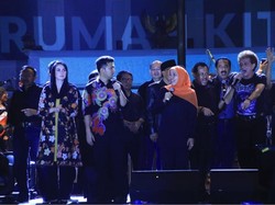 Pesta Rakyat HUT ke-74 Jatim Tampilkan Video Mapping Gedung Grahadi