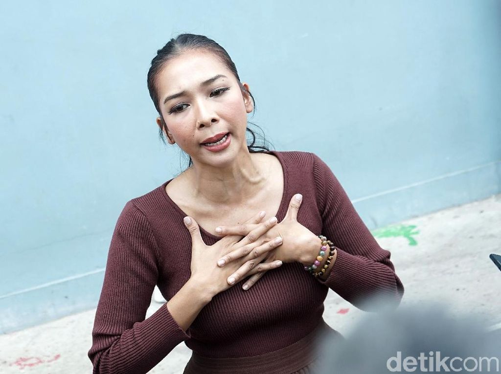 Ayah Meninggal karena COVID-19, Meychan Buktikan Tak Tertular Ayah Meninggal karena COVID-19, Meychan Buktikan Tak Tertular