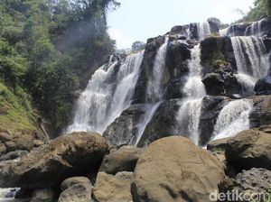 Wisata Curug Malela, The Little Niagara dari Jawa Barat Wisata Curug Malela, The Little Niagara dari Jawa Barat