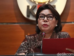 KPK Tetapkan Bupati Indramayu Tersangka Suap Proyek Dinas PUPR