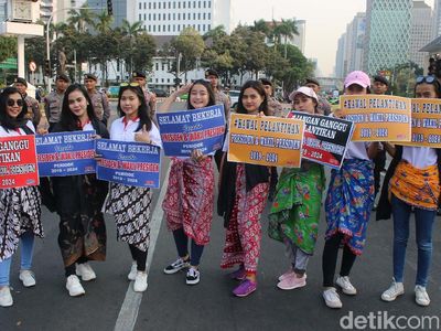 Aksi Damai Srikandi Milenial Jelang Pelantikan Presiden