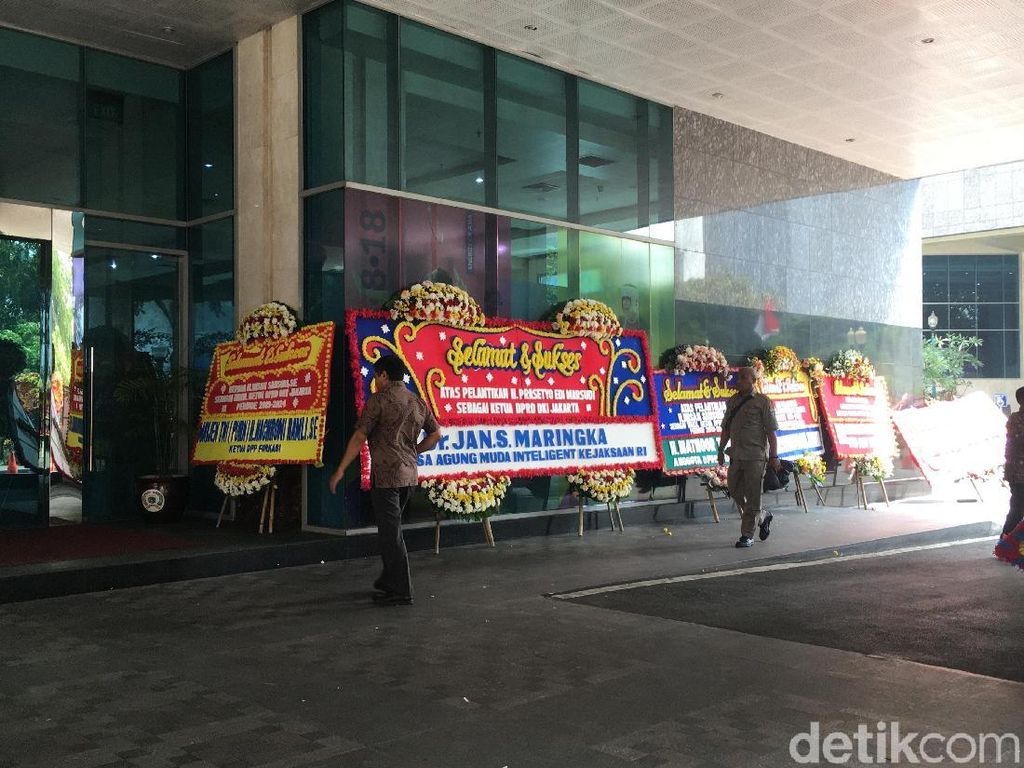 Pimpinan DPRD DKI Jakarta Akan Dilantik Sore Ini Pimpinan DPRD DKI Jakarta Akan Dilantik Sore Ini