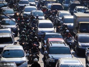 Negara Ini Bakal Larang Motor Melintas di Jalan