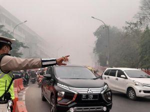 Kabut Asap Pekat, Aktivitas di Sungai Musi Tersendat