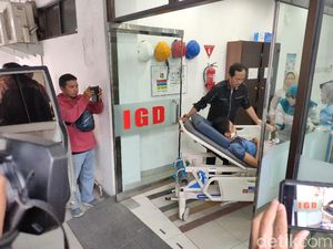 Jatuh dari Kanopi, Pekerja Hotel di Medan Patah Kaki Jatuh dari Kanopi, Pekerja Hotel di Medan Patah Kaki