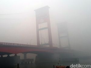 Palembang Masih Diselimuti Asap, Libur Anak Sekolah Diperpanjang Palembang Masih Diselimuti Asap, Libur Anak Sekolah Diperpanjang