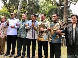 Pimpinan MPR Minta Saran Sandiaga Agar Sosialisasi 4 Pilar Sasar Milenial