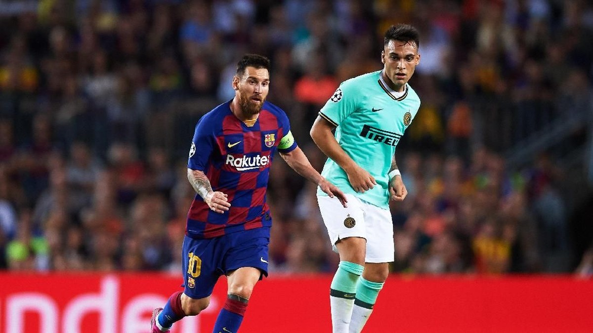 Lautaro Martinez selalu bermimpi main bareng Lionel Messi. (Foto: Alex Caparros/Getty Images)