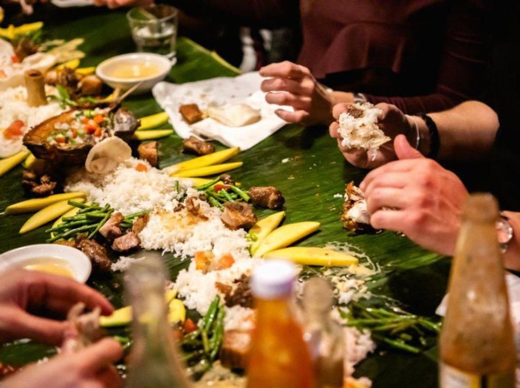 5 Negara Ini Punya Kebiasaan dan Etiket Makan yang Menarik 5 Negara Ini Punya Kebiasaan dan Etiket Makan yang Menarik