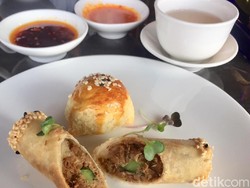 Ada Dim Sum dan Petit Fours Menanti Anda di Ketinggian Jakarta