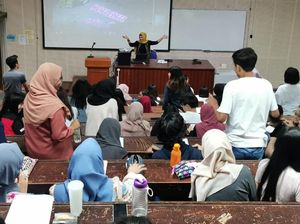 4 Pengajar Vokasi Humas UI Mengajar di Malaysia