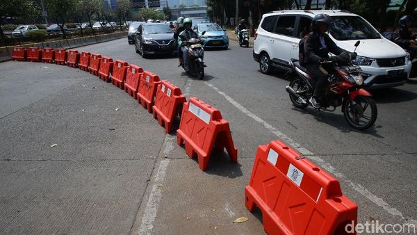 Antisipasi Demo, Jalan Depan Gedung DPR Ditutup