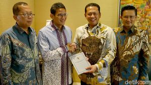 Temui Sandiaga Uno, Pimpinan MPR Antar Undangan Pelantikan Presiden