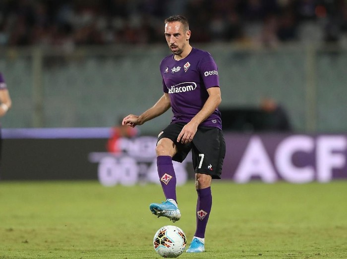 FLORENCE, ITALY - SEPTEMBER 25: Frank Ribery of ACF Fiorentina in action during the Serie A match between ACF Fiorentina and UC Sampdoria at Stadio Artemio Franchi on September 25, 2019 in Florence, Italy.  (Photo by Gabriele Maltinti/Getty Images)
