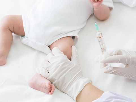Penting! Imunisasi Dasar Wajib Dilakukan untuk Bayi 2 Bulan