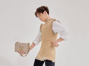 Heboh Crosshijaber, Ini Penampilan Artis Pria Korea yang Suka Pakai Baju Cewek