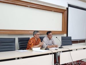 Posting Status Diduga Soal Wiranto, Dosen Untidar Diperiksa Kampus Posting Status Diduga Soal Wiranto, Dosen Untidar Diperiksa Kampus