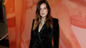 Fakta Mengejutkan Bella Thorne, Dari Bintang Disney Terjun ke Pornografi
