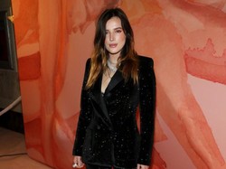 Bella Thorne Dihujat Karena Tampilan Halloween Seperti Korban Kekerasan