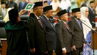 Momen Pelantikan Pimpinan DPRD DKI Jakarta
