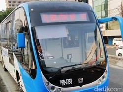 Ahok Kapok, Bus Zhong Tong Tetap Berkelok