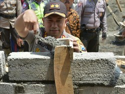 Senyum Semringah Mbah Mitun Setelah Rumahnya Dibedah