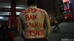 Tingkah Polah Suporter Indonesia dan Vietnam di Bali
