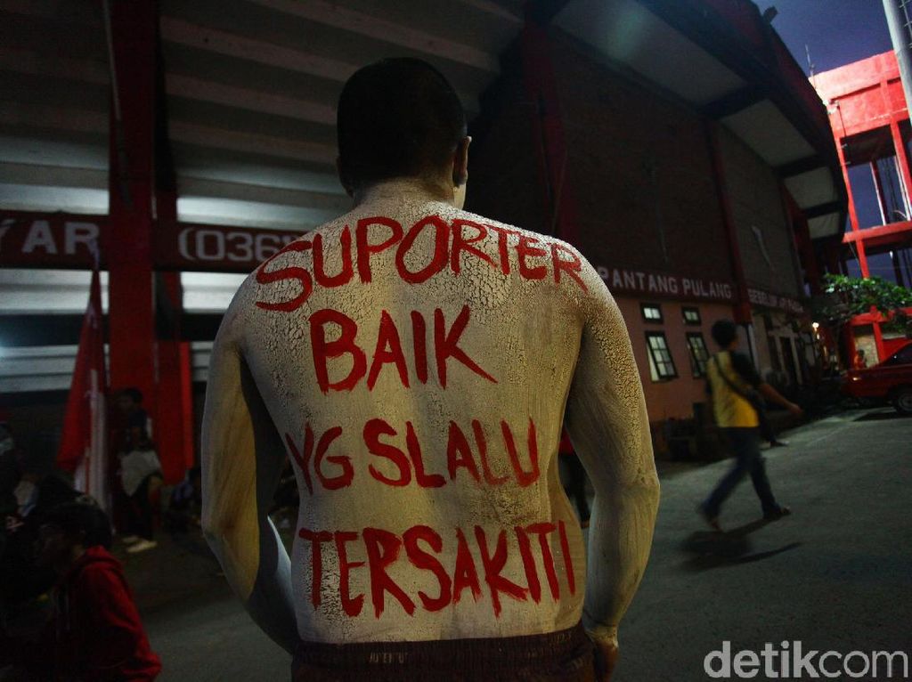 Yovan Dikeroyok di Malaysia, PSSI dan Kemenpora ke Mana? Yovan Dikeroyok di Malaysia, PSSI dan Kemenpora ke Mana?