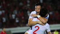Para pemain Vietnam merayakan kemenangan.