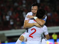 Para pemain Vietnam merayakan kemenangan.