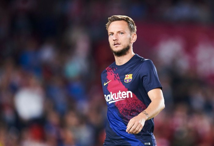 Ivan Rakitic GRANADA, SPAIN - SEPTEMBER 21: Ivan Rakitic of FC Barcelona looks on during the warm up prior to the Liga match between Granada CF and FC Barcelona at Estadio Nuevo Los Carmenes on September 21, 2019 in Granada, Spain. (Photo by Aitor Alcalde/Getty Images)