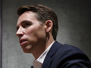 Sebut Hong Kong Berubah Jadi Negara Polisi, Senator AS Dikecam Sebut Hong Kong Berubah Jadi Negara Polisi, Senator AS Dikecam