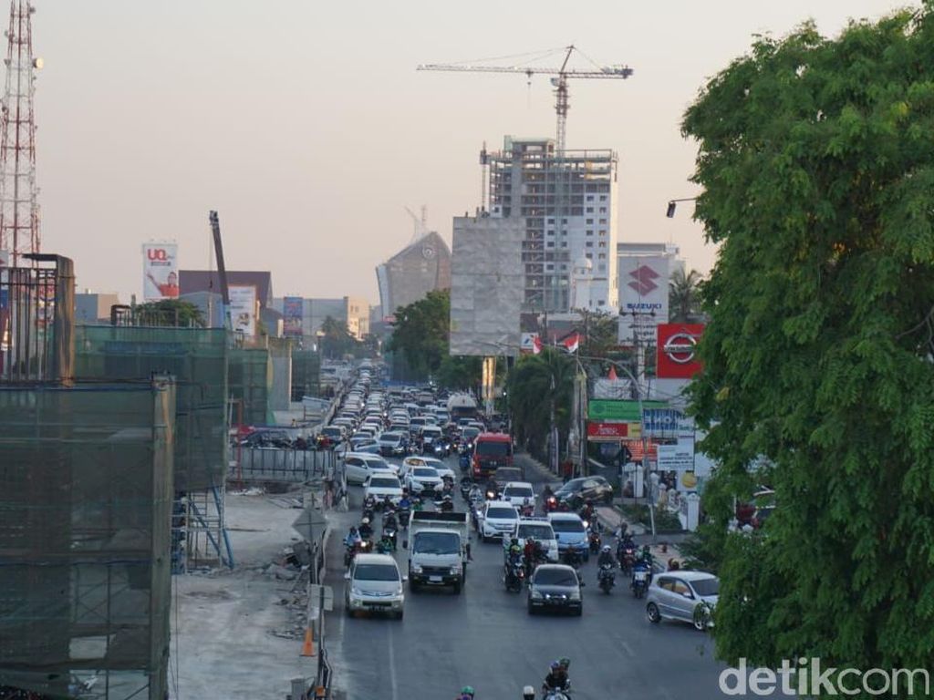 JPO Jalan Pettarani Makassar Dibongkar, BPPJN Usul Diganti Pelican Crossing JPO Jalan Pettarani Makassar Dibongkar, BPPJN Usul Diganti Pelican Crossing