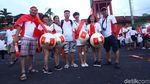 Tingkah Polah Suporter Indonesia dan Vietnam di Bali