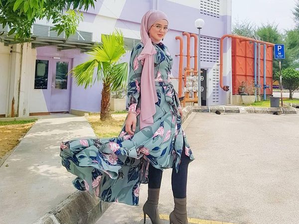 Gaya Sosialita Cantik yang Jadi Atensi karena Tak Malu Akui Ayah Nelayan