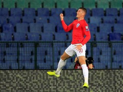 Ross Barkley mencetak dua gol. REUTERS/Anton Uzunov.