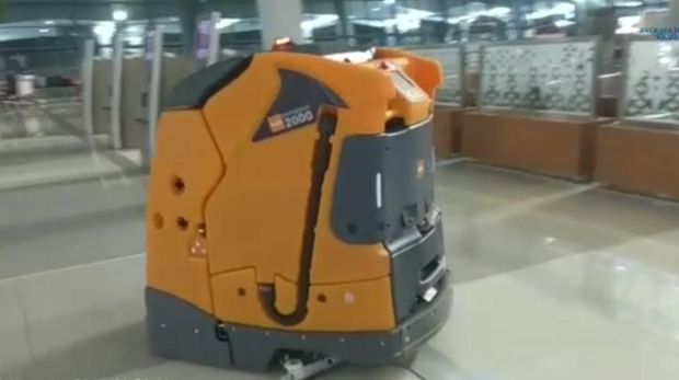 Nyata! Robot-Robot Berkeliaran di Bandara Soekarno-Hatta