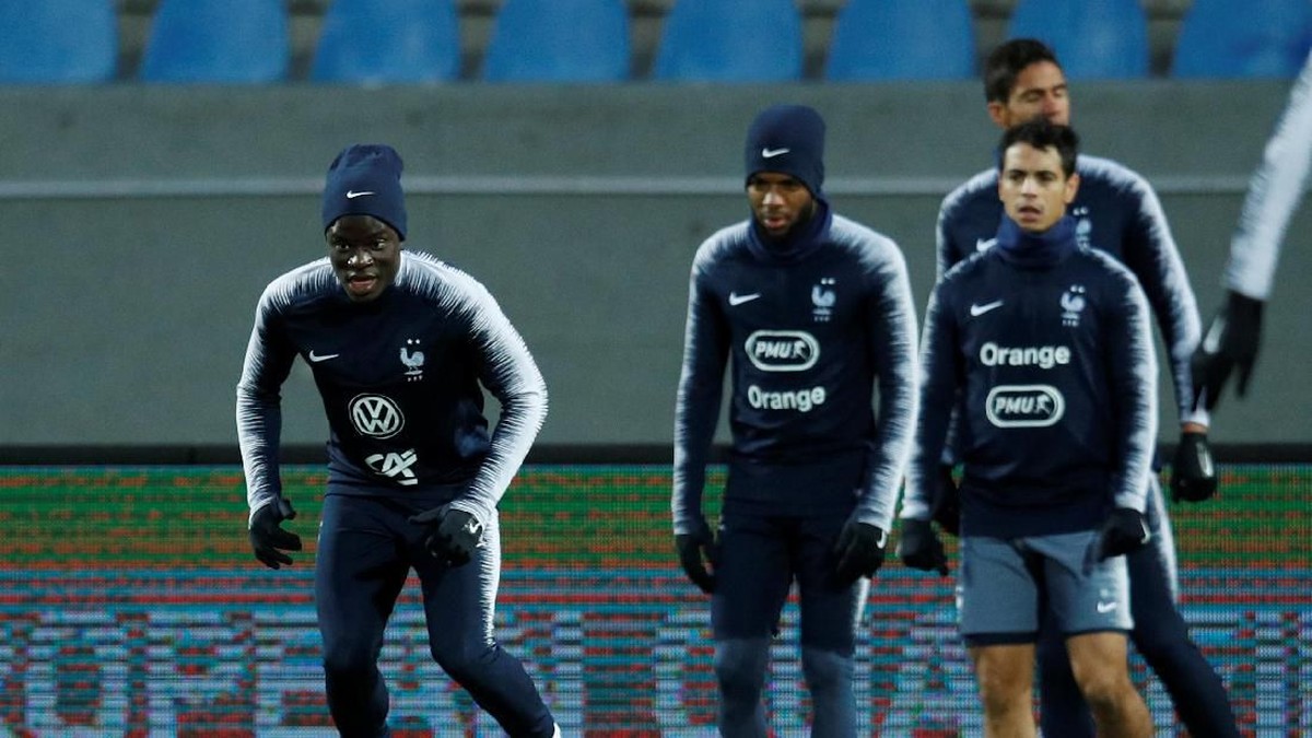 NGolo Kante cedera saat membela Timnas Prancis (REUTERS/Gonzalo Fuentes)