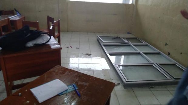 Angin puting beliung landa Bogor.