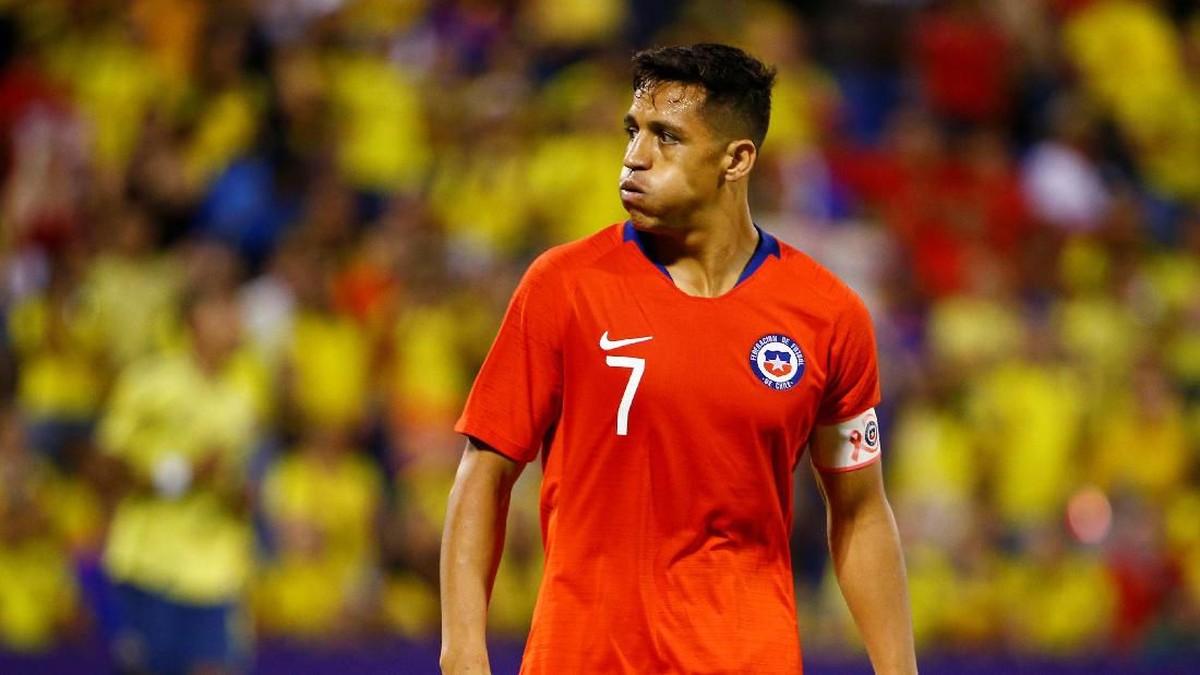 Alexis Sanchez diperkirakan absen 2-3 bulan karena cedera engkel (REUTERS/Javier Barbancho)