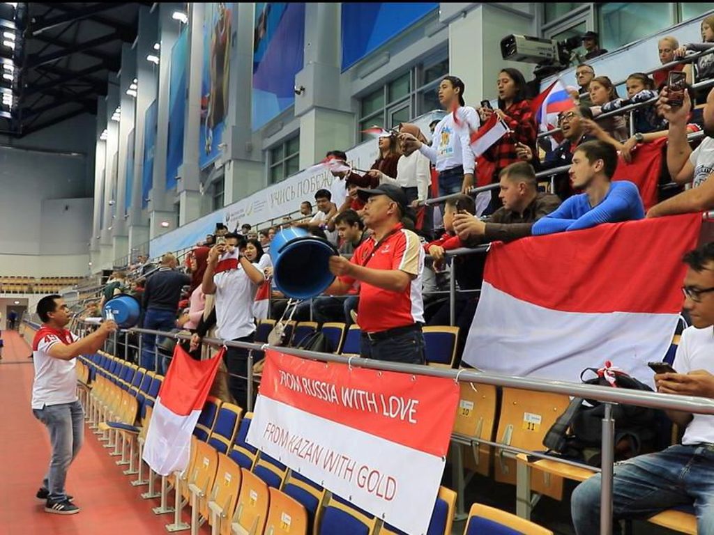 Semangat WNI di Rusia Antarkan Tim Indonesia Raih Medali di Kejuaraan Dunia Semangat WNI di Rusia Antarkan Tim Indonesia Raih Medali di Kejuaraan Dunia