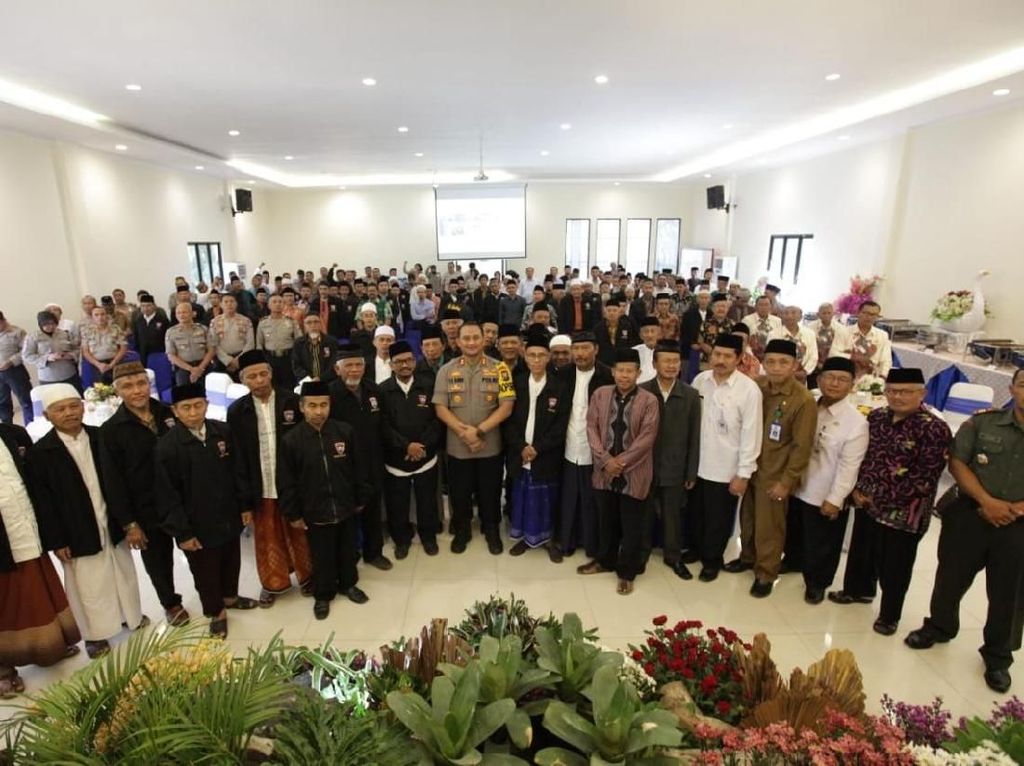 Ini Upaya Polisi di Malang Jaga Kondusifitas Jelang Pelantikan Presiden Ini Upaya Polisi di Malang Jaga Kondusifitas Jelang Pelantikan Presiden