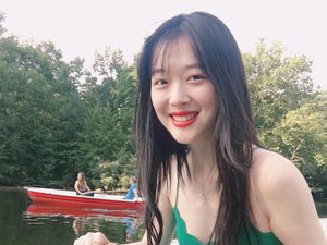 Deretan Artis Korea yang Bunuh Diri, dari Jonghyun hingga Sulli Deretan Artis Korea yang Bunuh Diri, dari Jonghyun hingga Sulli