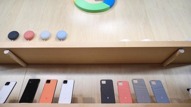 NEW YORK, NY - OCTOBER 15: The new Google Pixel Buds ear pods are displayed during a Google launch event on October 15, 2019 in New York City. Google's new ear buds will be released in Spring 2020 and retail for $179.   Drew Angerer/Getty Images/AFP