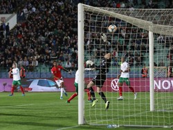 Marcus Rashford membuka keunggulan Inggris. Action Images via Reuters/Carl Recine.