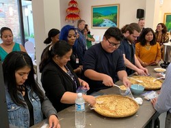 20 Pelajar Chicago Praktek Langsung Membuat Tempe